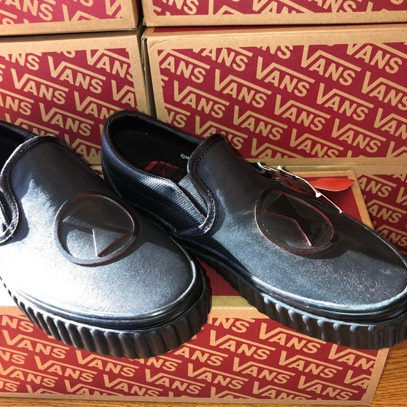 Vans Classic Slip on Marvel women’s NEW - Picture 6 of 11